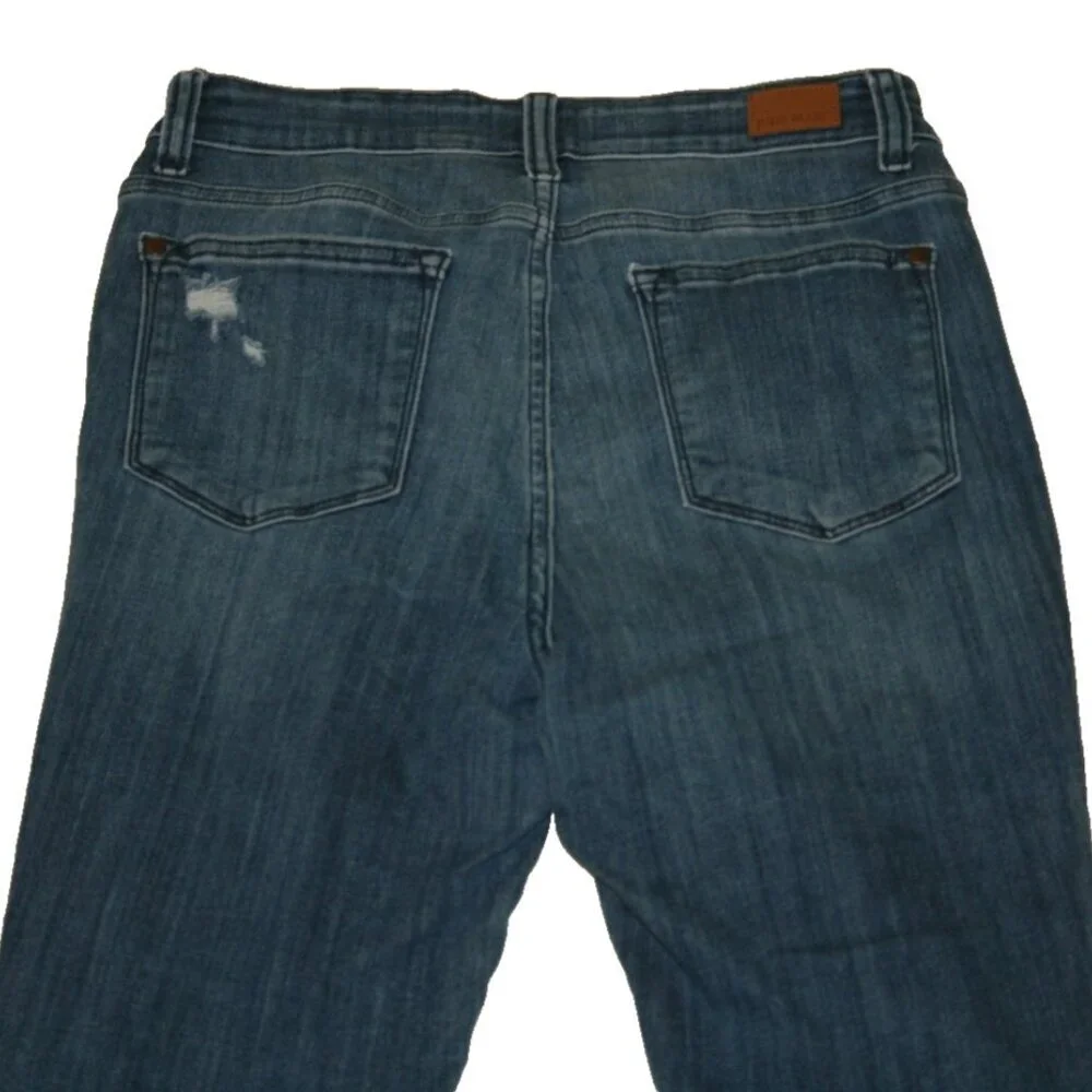 Judy Blue Jeans 9/29 Skinny Fit Capri Los Angeles Distressed Ripped and Tattered